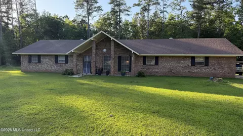1684 Old Highway 80, Forest, MS 39074