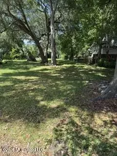 311 Ballentine St, Bay Saint Louis, MS 39520