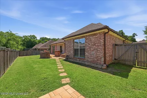 Exterior - 110 Covey Run, Madison, MS 39110 photo 7 of 8