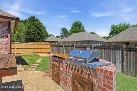 Exterior - 110 Covey Run, Madison, MS 39110 photo 5 of 8