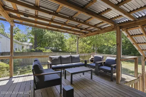 Exterior - 3419 Northview Dr, Jackson, MS 39216 photo 2 of 9