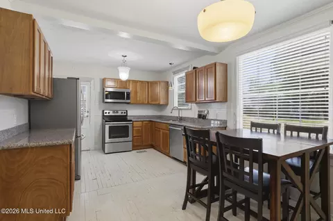 Kitchen - 3419 Northview Dr, Jackson, MS 39216 photo 1 of 4