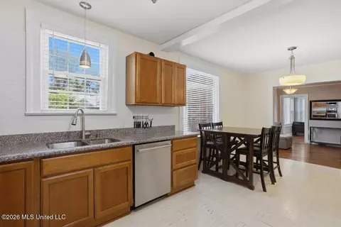 Kitchen - 3419 Northview Dr, Jackson, MS 39216 photo 4 of 4
