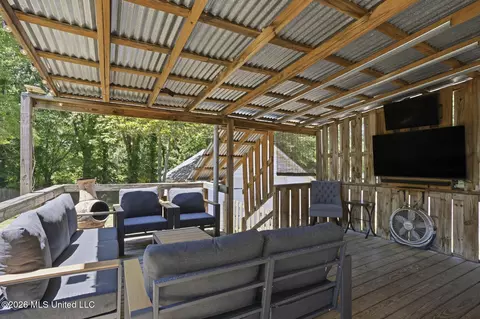 Exterior - 3419 Northview Dr, Jackson, MS 39216 photo 1 of 9