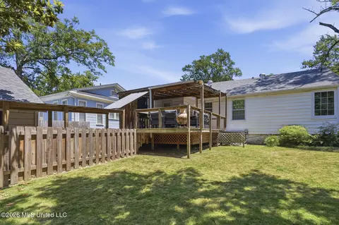 Exterior - 3419 Northview Dr, Jackson, MS 39216 photo 4 of 9