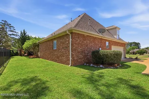 Exterior - 100 Grandeur Dr, Brandon, MS 39042 photo 9 of 9