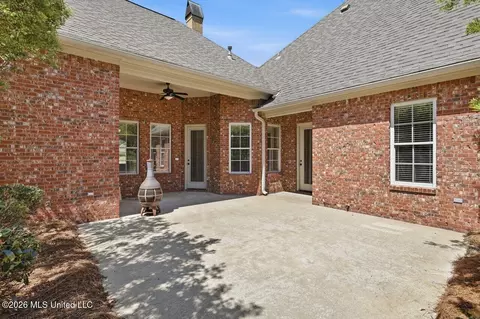 Exterior - 100 Grandeur Dr, Brandon, MS 39042 photo 7 of 9