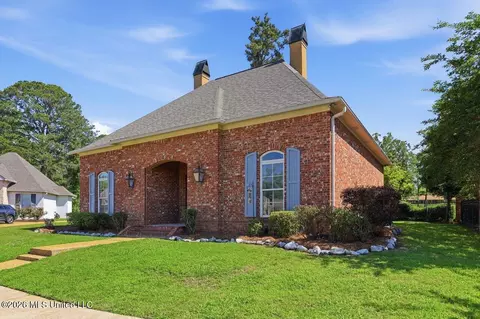 Exterior - 100 Grandeur Dr, Brandon, MS 39042 photo 2 of 9