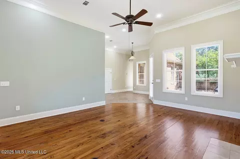Living - 100 Grandeur Dr, Brandon, MS 39042 photo 3 of 3