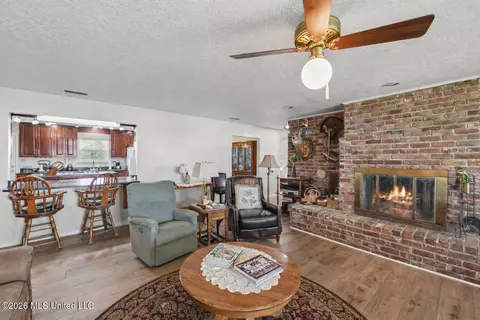 Living - 3925 Dantzler St, Moss Point, MS 39563 photo 4 of 4