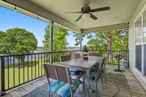 Exterior - 3925 Dantzler St, Moss Point, MS 39563 photo 4 of 8
