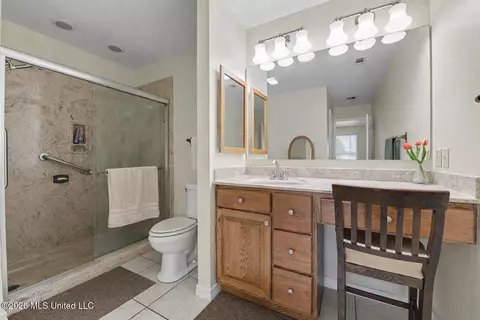 Bath - 3925 Dantzler St, Moss Point, MS 39563 photo 1 of 2