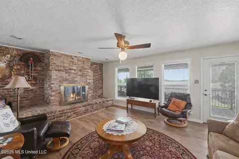 Living - 3925 Dantzler St, Moss Point, MS 39563 photo 1 of 4