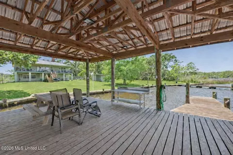 Exterior - 3925 Dantzler St, Moss Point, MS 39563 photo 6 of 8