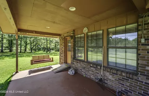 Exterior - 478 Holifield Cir, Brandon, MS 39042 photo 10 of 14