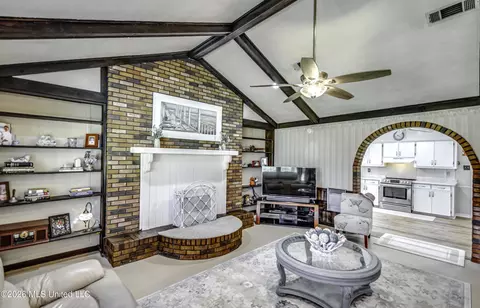 Living - 478 Holifield Cir, Brandon, MS 39042 photo 1 of 4