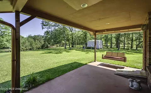 Exterior - 478 Holifield Cir, Brandon, MS 39042 photo 9 of 14