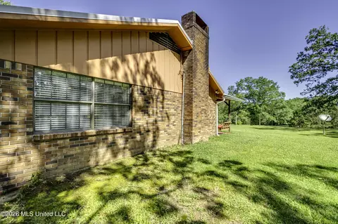Exterior - 478 Holifield Cir, Brandon, MS 39042 photo 5 of 14