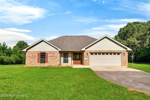 244 Bilbo Holston Rd, Poplarville, MS 39470