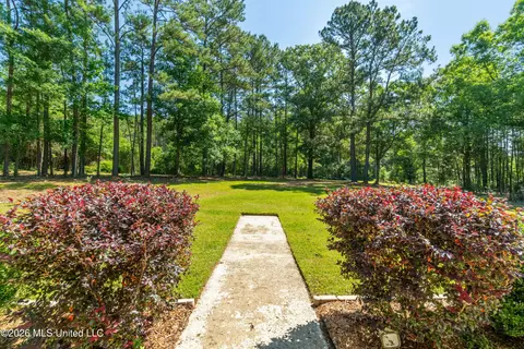 Exterior - 7122 Summit Holmesville Rd, Mccomb, MS 39648 photo 4 of 7