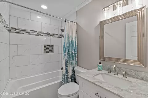 Bath - 7122 Summit Holmesville Rd, Mccomb, MS 39648 photo 2 of 2
