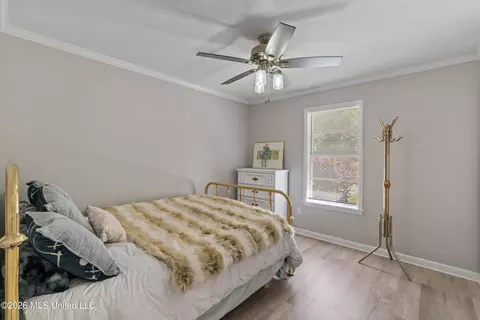 Bedroom - 7122 Summit Holmesville Rd, Mccomb, MS 39648 photo 4 of 7
