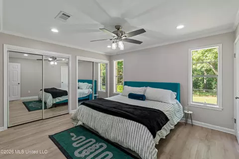 Bedroom - 7122 Summit Holmesville Rd, Mccomb, MS 39648 photo 1 of 7