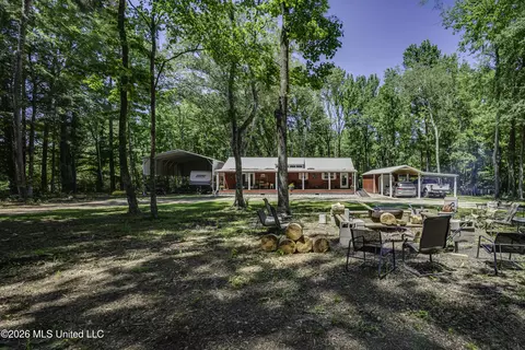 Exterior - 214 Parks Rd # B, Jackson, MS 39212 photo 16 of 18