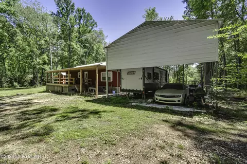 Exterior - 214 Parks Rd # B, Jackson, MS 39212 photo 7 of 18