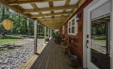 Exterior - 214 Parks Rd # B, Jackson, MS 39212 photo 3 of 18