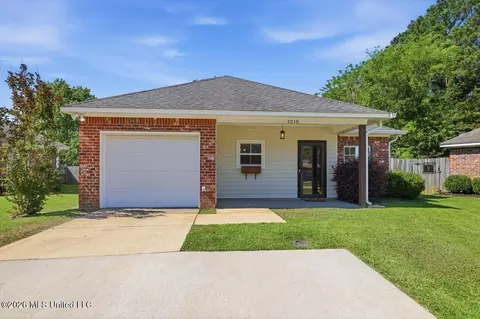 1210 Coachlight Cv, Brandon, MS 39042