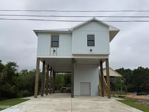 5011 Tennessee St, Bay Saint Louis, MS 39520