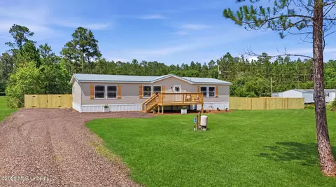 11604 Fox Ridge Dr, Vancleave, MS 39565
