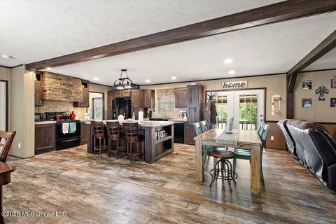 325 Crowder Creek Rd, Carthage, MS 39051