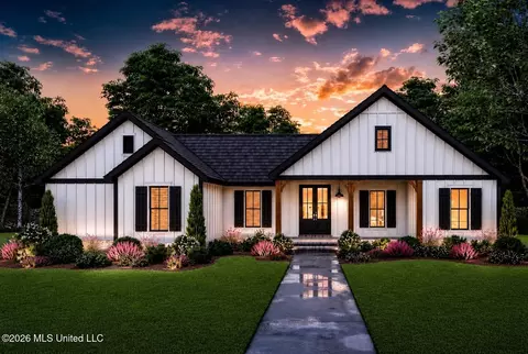 501 Peach St, Ocean Springs, MS 39564