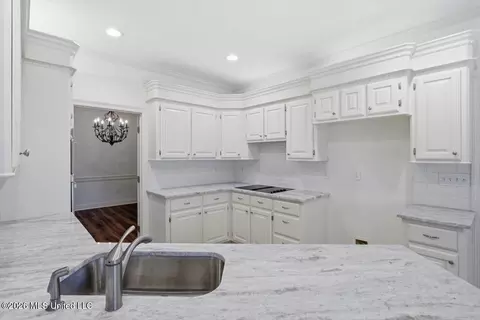 Kitchen - 2004 Walden Pl, Brandon, MS 39042 photo 1 of 4