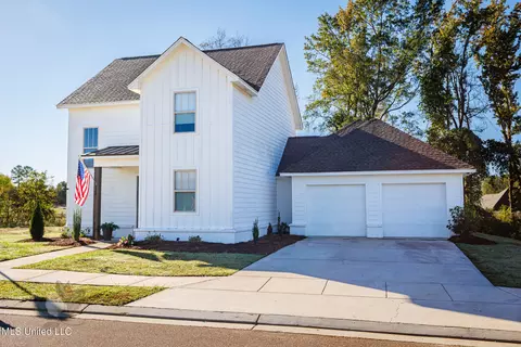 Exterior - 862 Long Leaf Cir, Brandon, MS 39042 photo 2 of 5