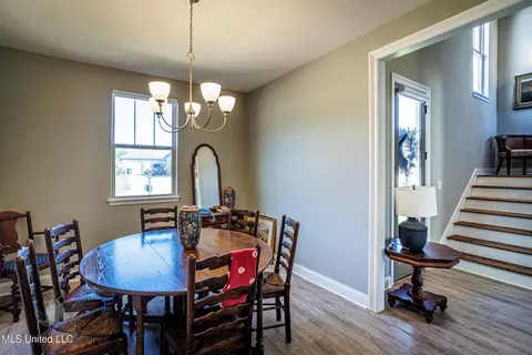 Dining - 862 Long Leaf Cir, Brandon, MS 39042 photo 2 of 2