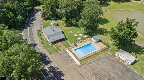 Exterior - 280 Thunderbird Dr, Hernando, MS 38632 photo 13 of 14