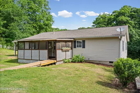 Exterior - 280 Thunderbird Dr, Hernando, MS 38632 photo 9 of 14
