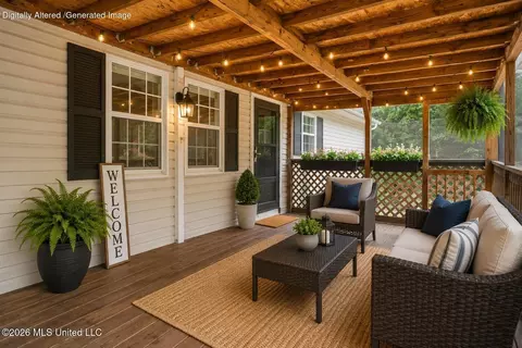 Exterior - 280 Thunderbird Dr, Hernando, MS 38632 photo 2 of 14