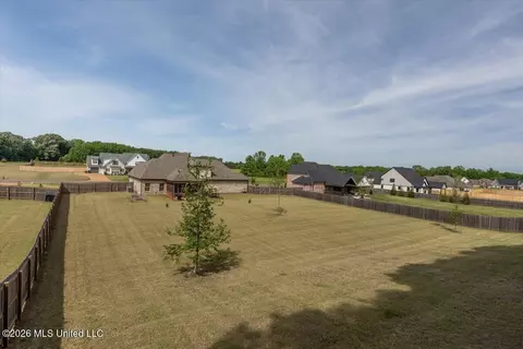 Exterior - 1478 Ashtons Ln, Hernando, MS 38632 photo 5 of 16
