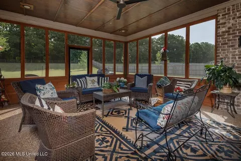 Exterior - 1478 Ashtons Ln, Hernando, MS 38632 photo 2 of 16