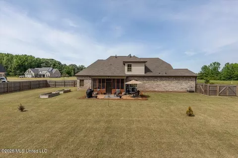 Exterior - 1478 Ashtons Ln, Hernando, MS 38632 photo 9 of 16