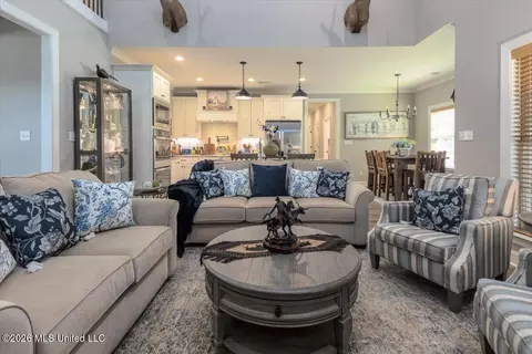 Living - 1478 Ashtons Ln, Hernando, MS 38632 photo 3 of 4