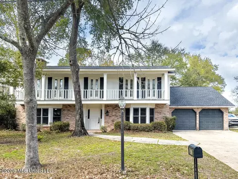 2411 Burke St, Gulfport, MS 39507