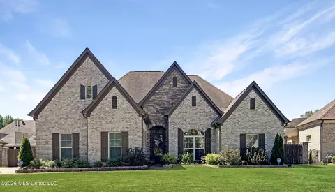 4055 Kayley Ln, Olive Branch, MS 38654