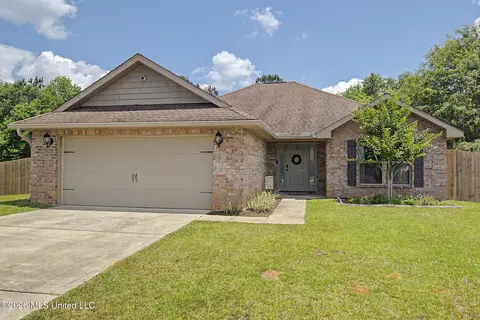 57 Summit View Dr, Perkinston, MS 39573