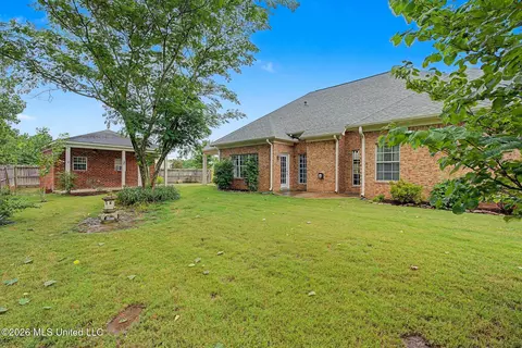 Exterior - 704 Shadow View Dr, Hernando, MS 38632 photo 8 of 9