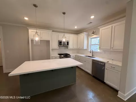 190 Lake Harbor Rd, Brandon, MS 39047 photo 3